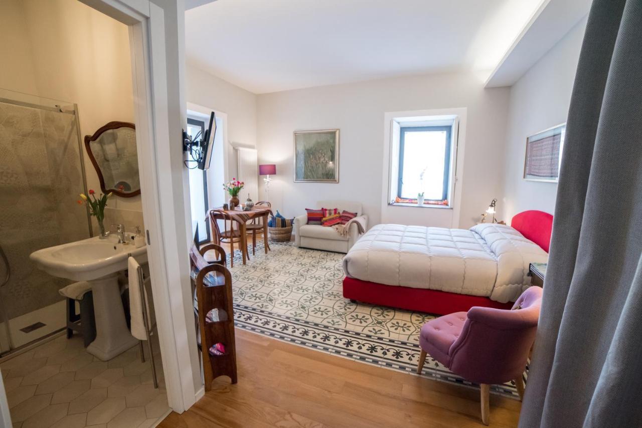 Le Rondini Della Pietrasanta Apartamento Nápoles Exterior foto